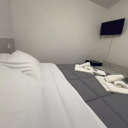 Oda ve Kahvaltı Colle Muzia E 3*