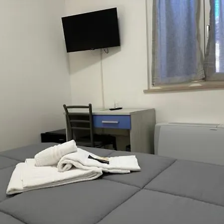 Oda ve Kahvaltı Colle Muzia E