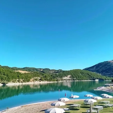 Oda ve Kahvaltı Colle Muzia E